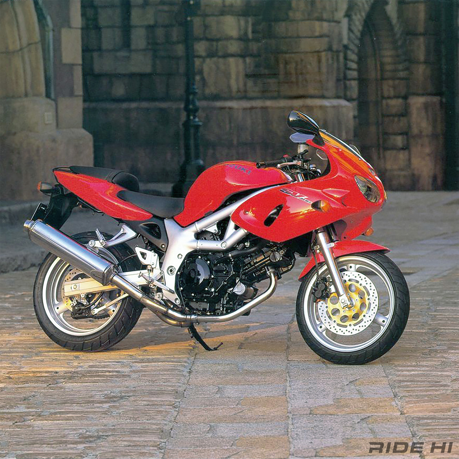 suzuki_sv400-s_1998-2006model_20260107_main.jpg