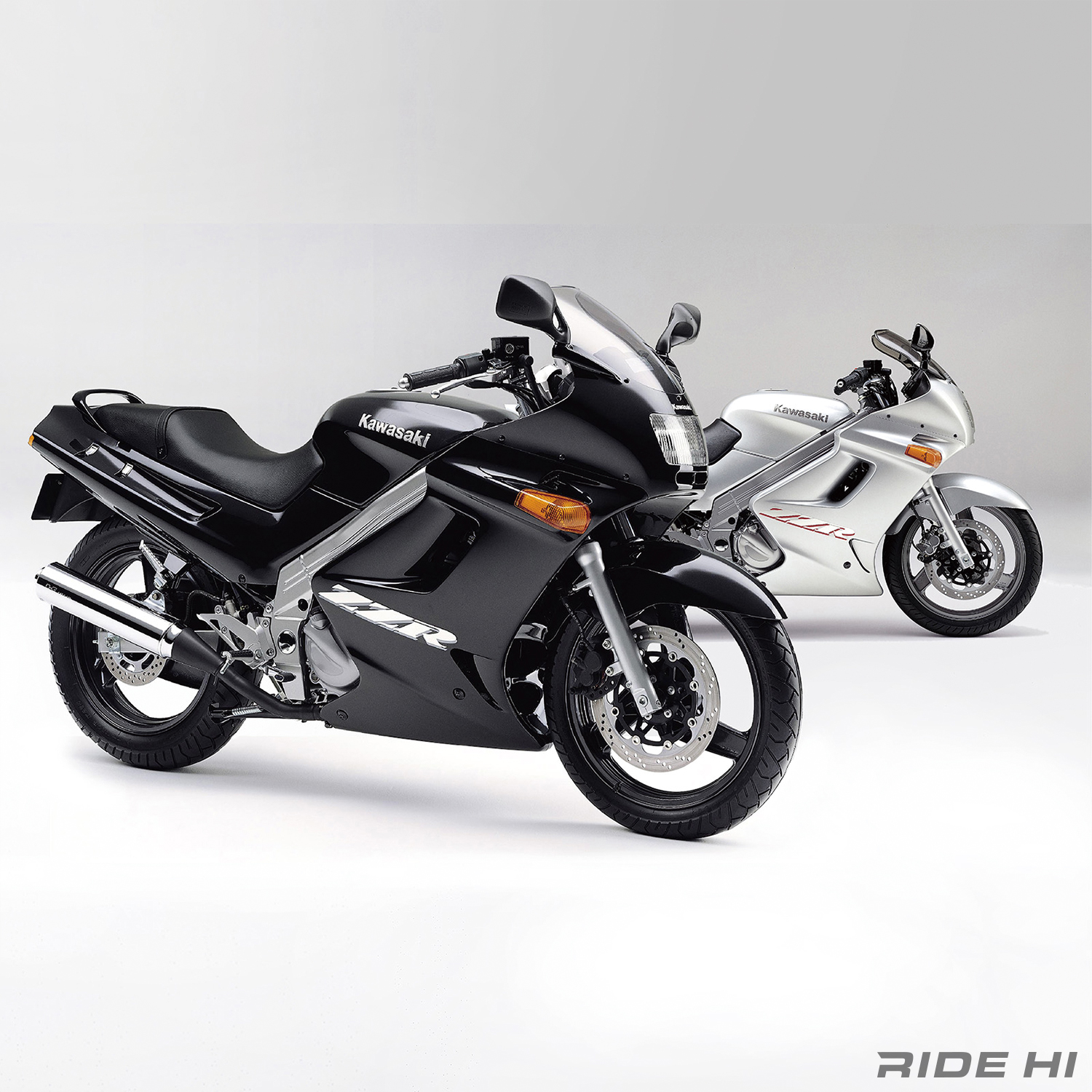 kawasaki_zzr250_1990-2007model_260921_main.jpg